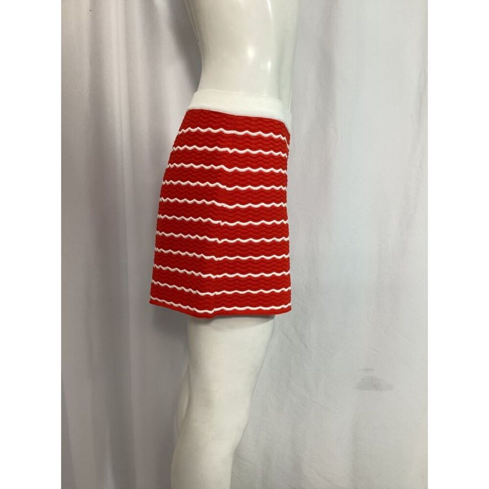 Carolina Herrera Striped Pointelle-Knit Shorts in Red Viscose - Picture 9 of 10